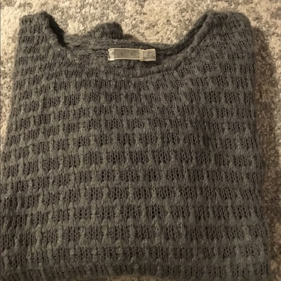 TCEC women’s grey acrylic sweater size small - Picture 2 of 5